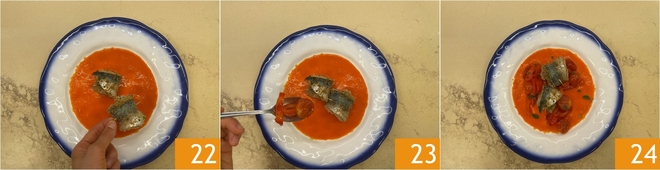 Mackerel and bell pepper rolls