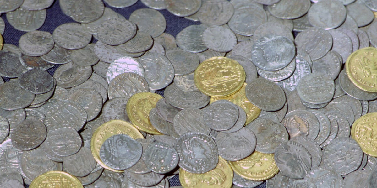 A Lost Hammer Led to a Roman Treasure