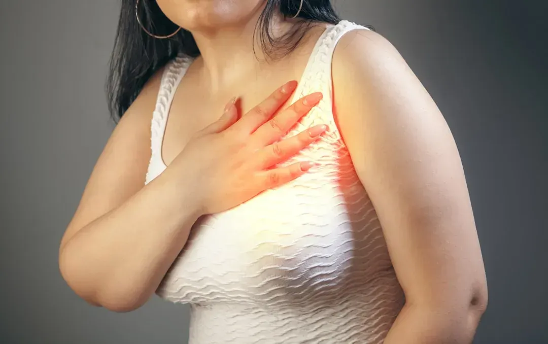 3. Heartburn or acid reflux that keeps returning (Image Credits: Unsplash)