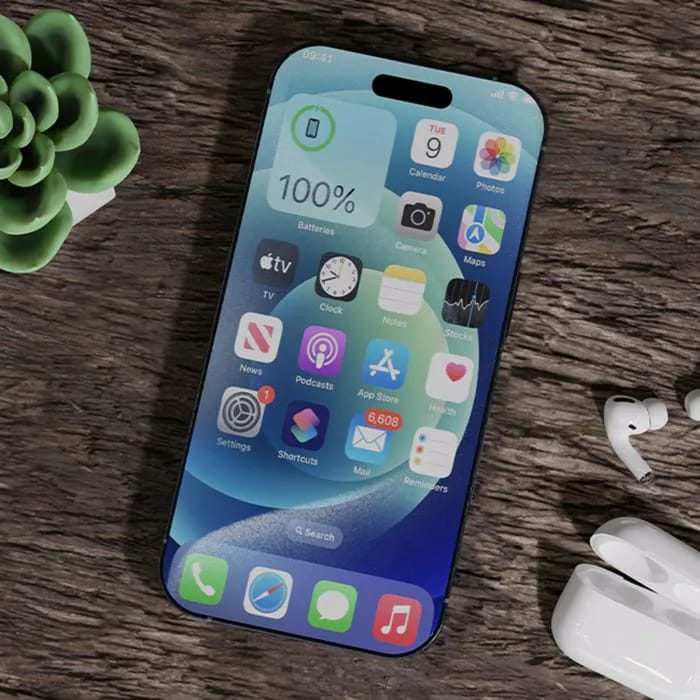 2 Changes That Can Help Protect Your iPhone Passwords & Information, According To A Tech Pro