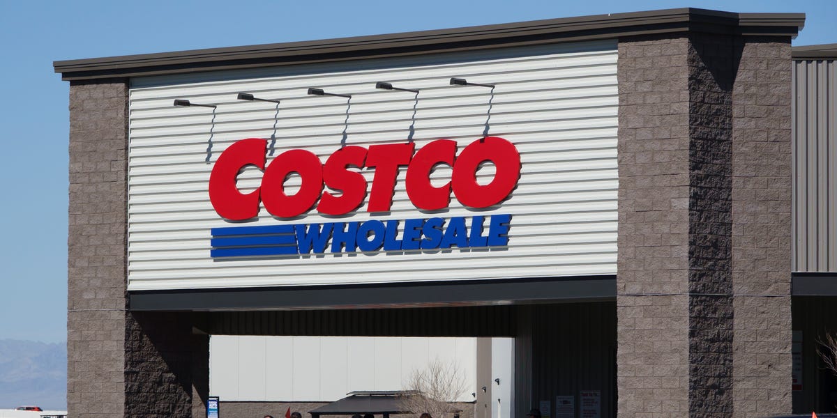 The fascinating reason Costco gives away free samples