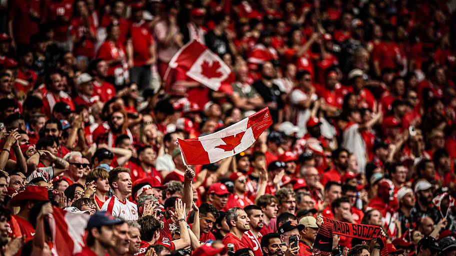 Canada soccer fans