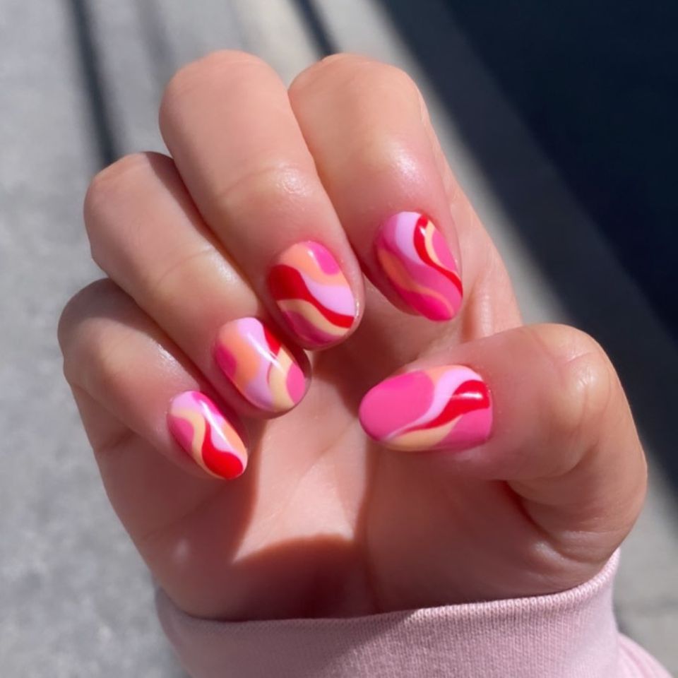 Pink Swirl Nails - InStyle August Nails