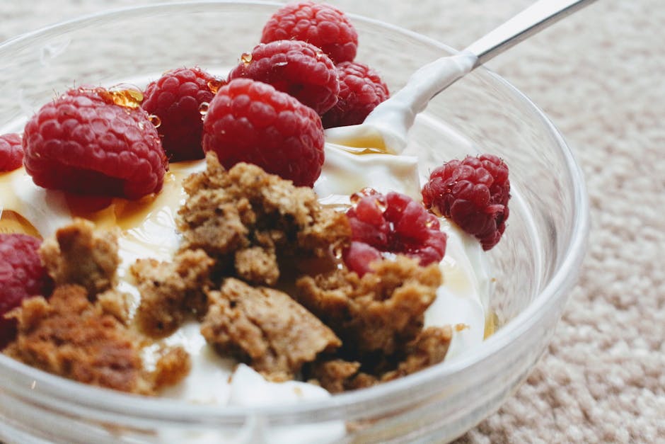 3. Greek Yogurt Berry Parfait (Image Credits: Pexels)