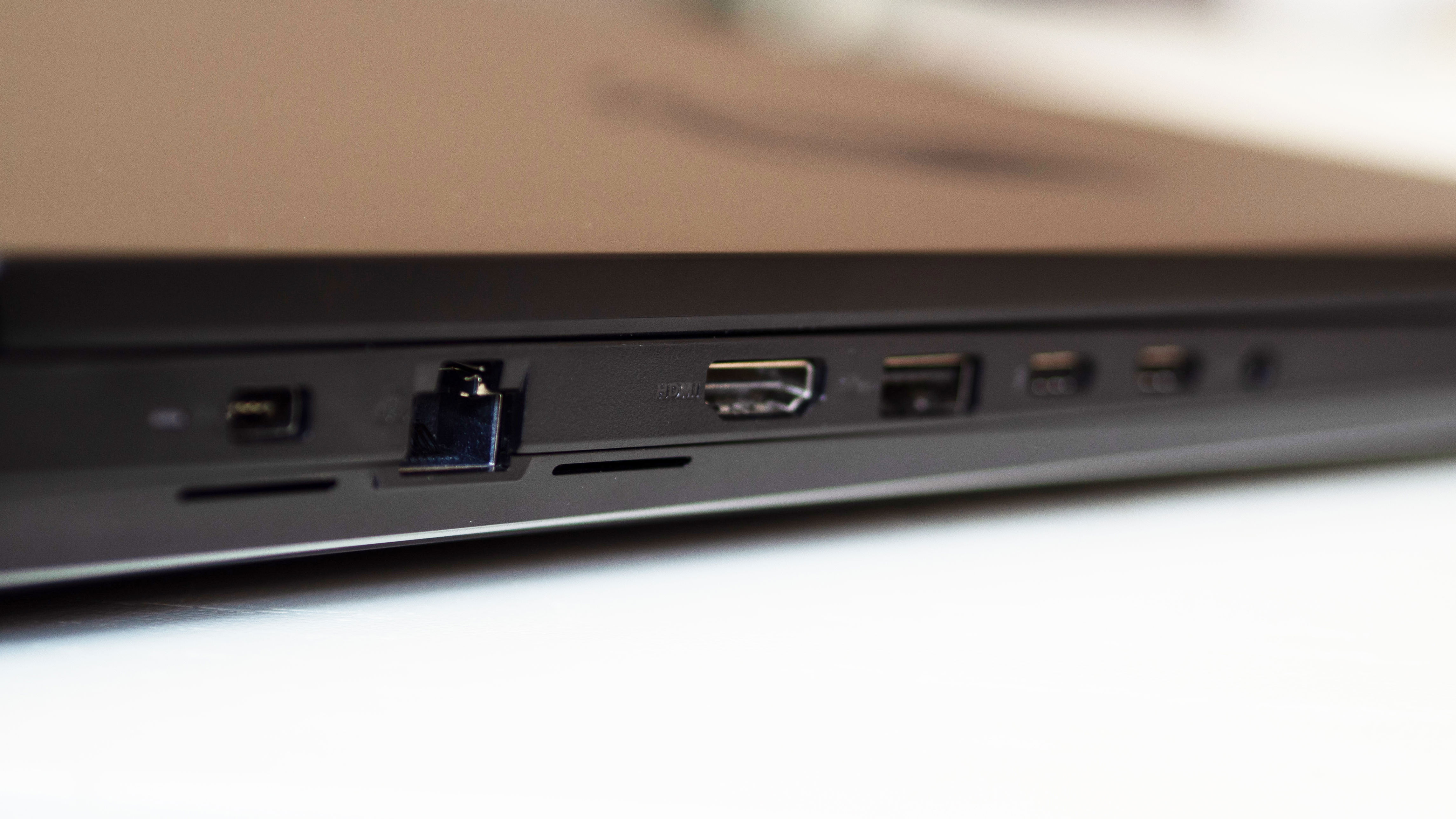 Asus ROG Strix Scar 18 G835 gaming laptop on desk