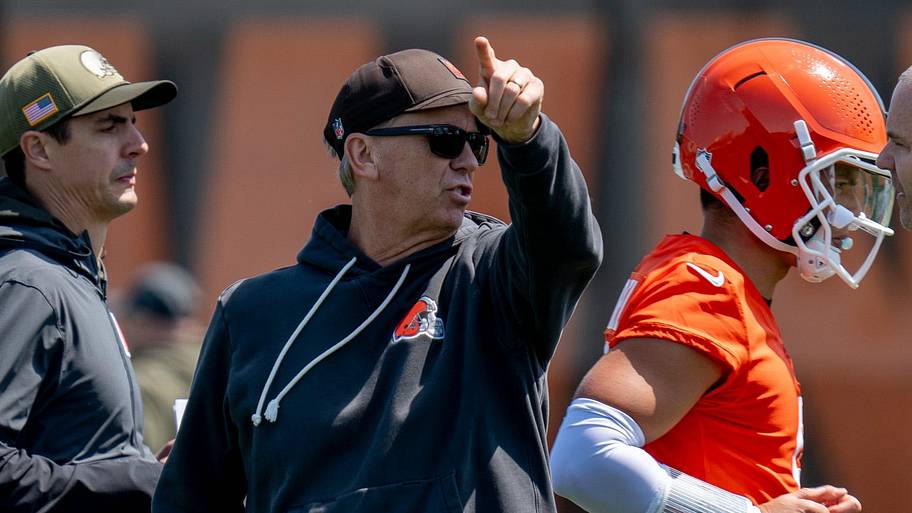 The Browns' QB competition may have a clear deadline after all