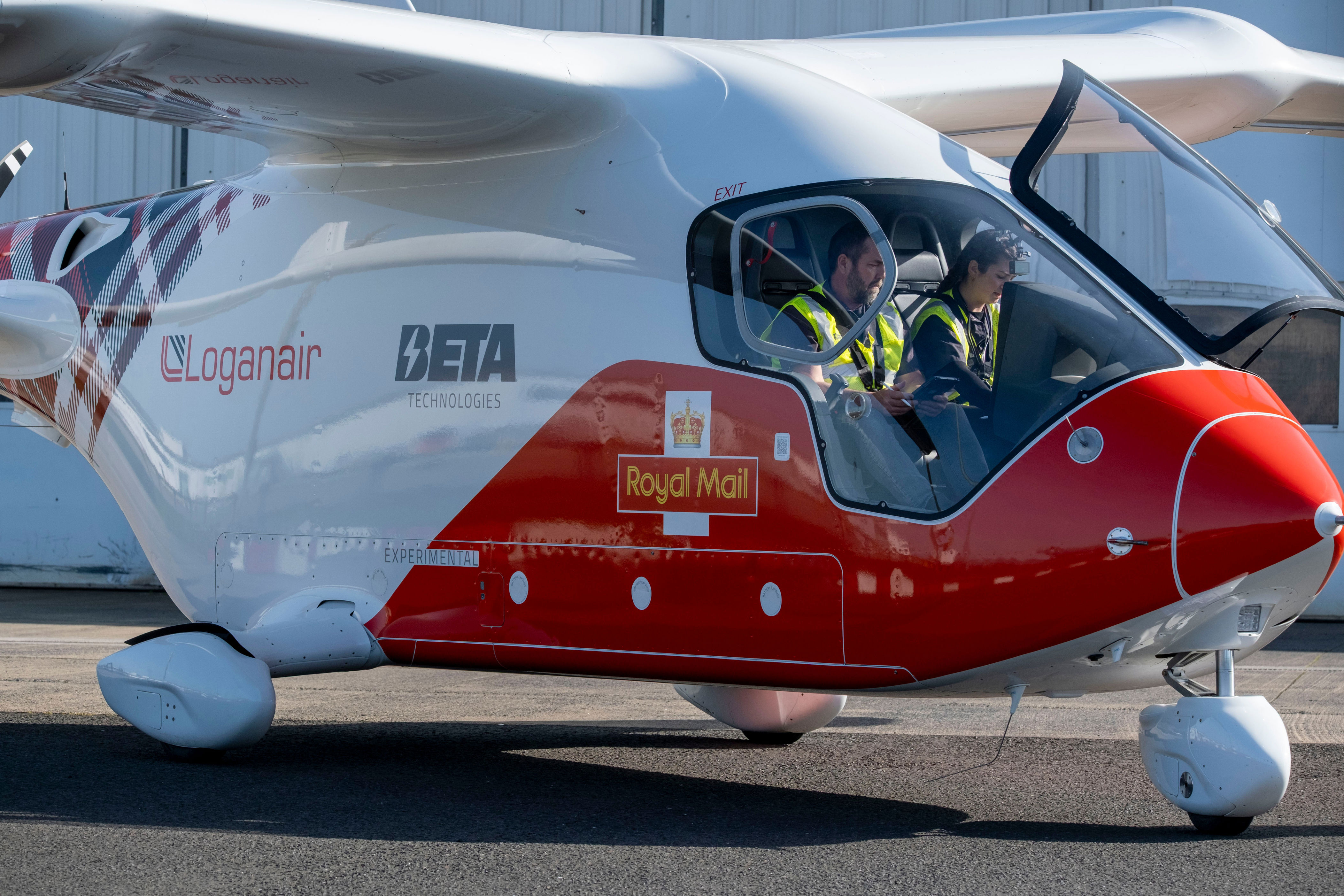 Royal Mail and Loganair tested out the Beta Alia CX300 earlier this year (Royal Mail)