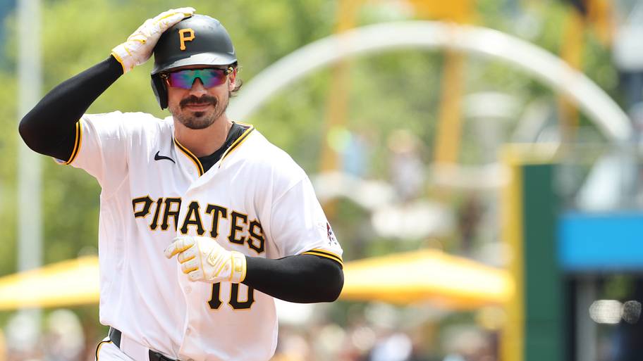 Pittsburgh Pirates left fielder Bryan Reynolds