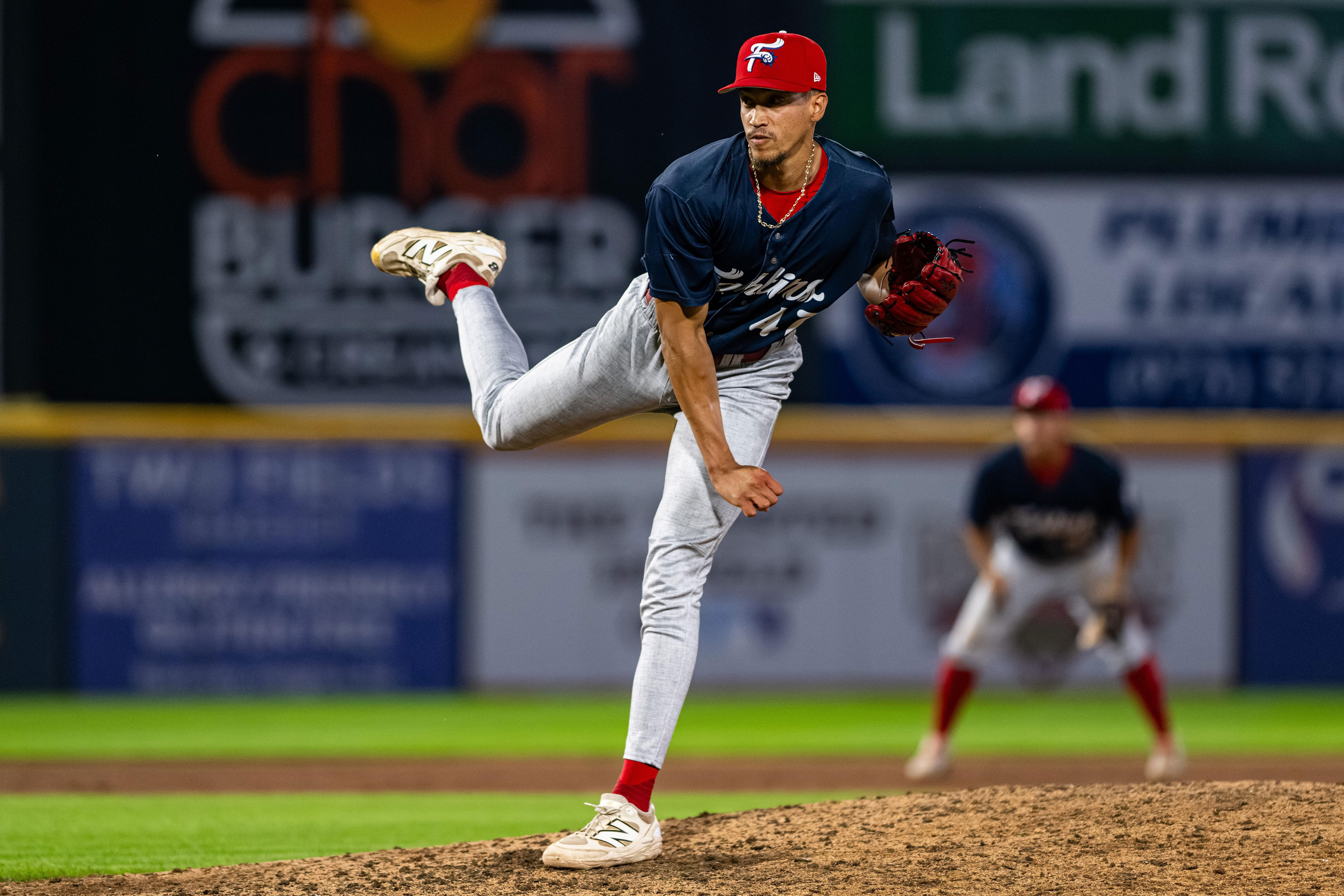 Phillies call up Alex McFarlane