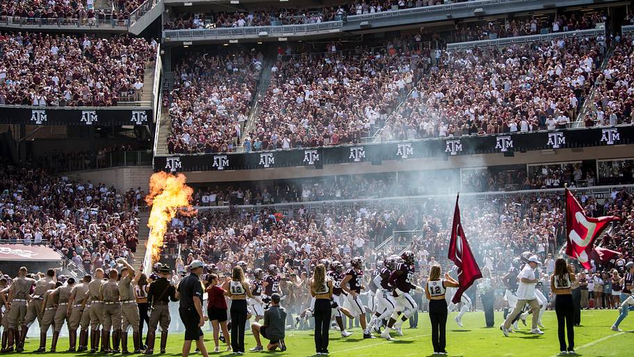 Projecting Texas A&M Football's First AP Poll Ranking of 2026