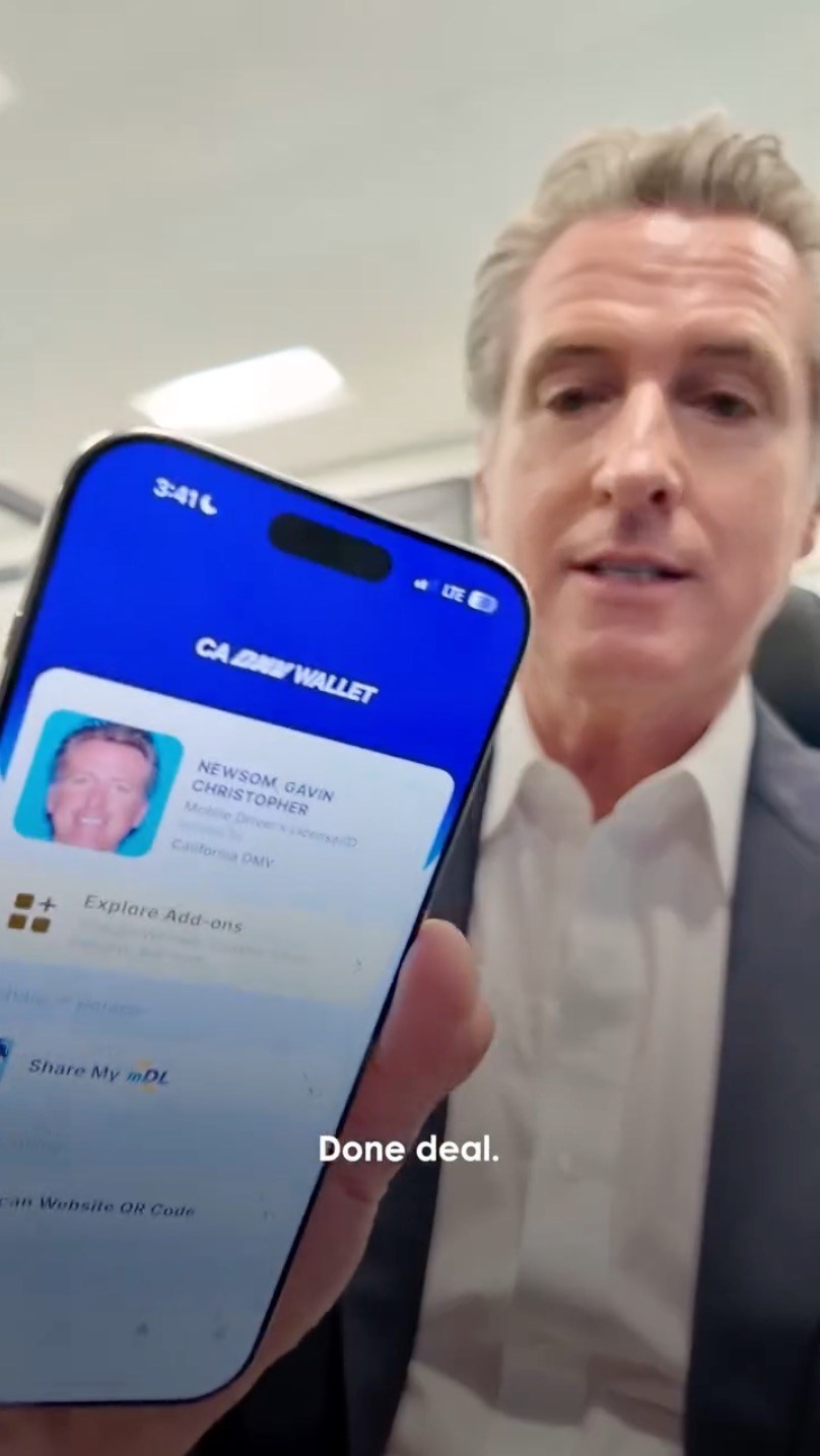 california-governor-gavin-newsom-shows-135017577
