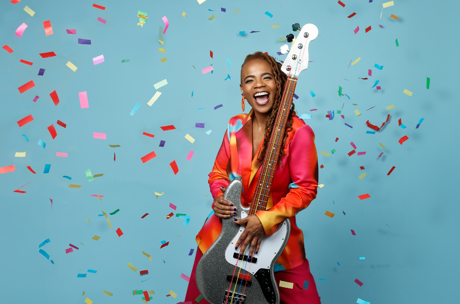 divinity-roxx-interview-from-secret-bass-player-to-world-stage