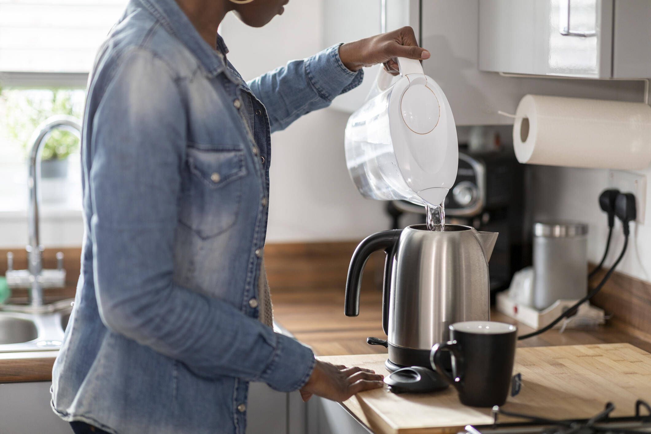 2 Very Good Reasons to Use Filtered Water for Brewing Coffee, According to an Expert