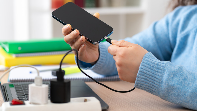 How to charge your phone without carrying a charger