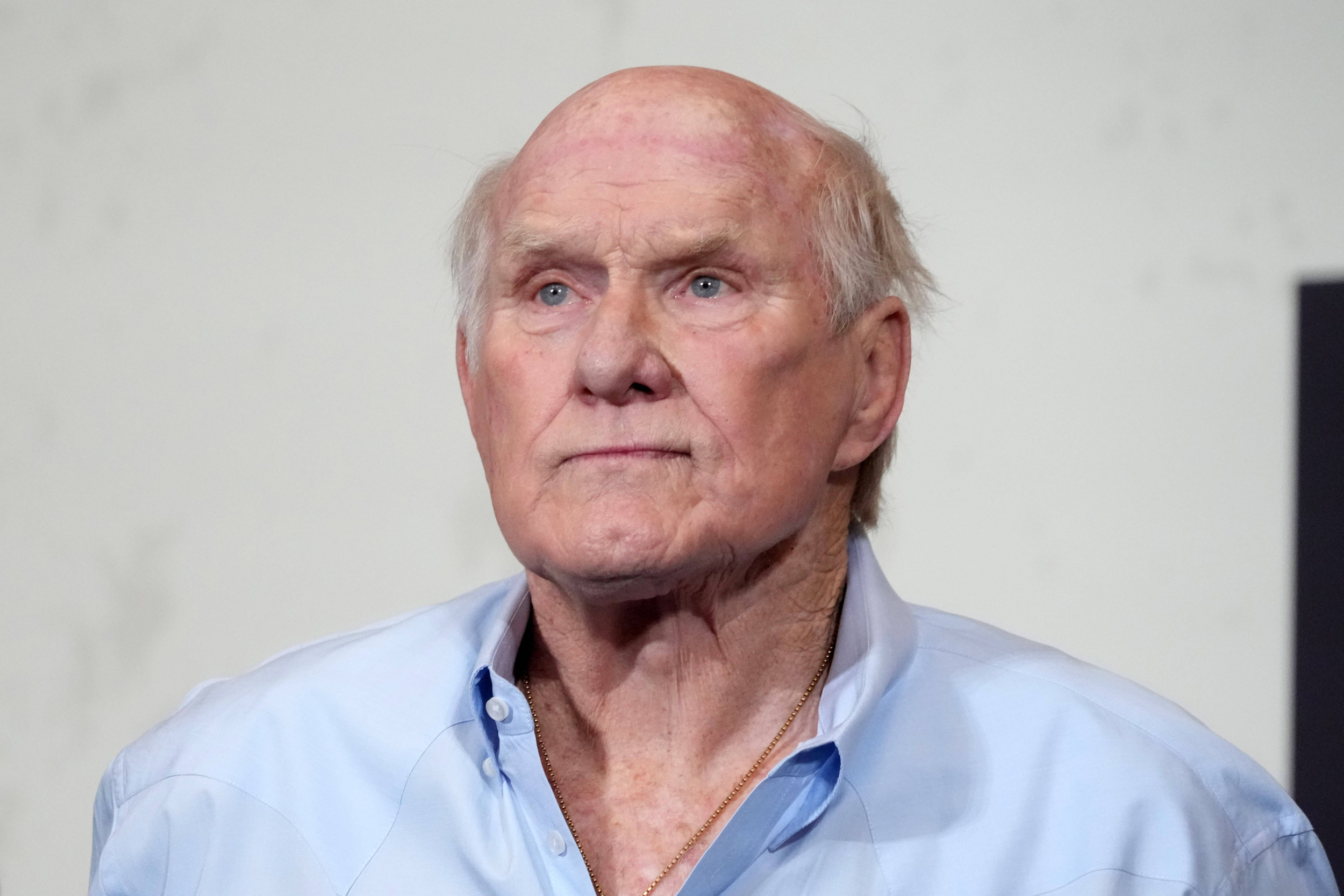 2027 QB Draft Prospect Fuels Steelers Interest Rumors After Gushing Over The Legendary Terry Bradshaw