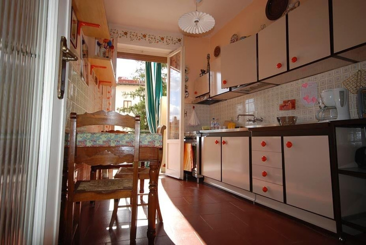 11 Homeowners Who Repainted Their Kitchen Cabinets and Fell Back in Love With Cooking