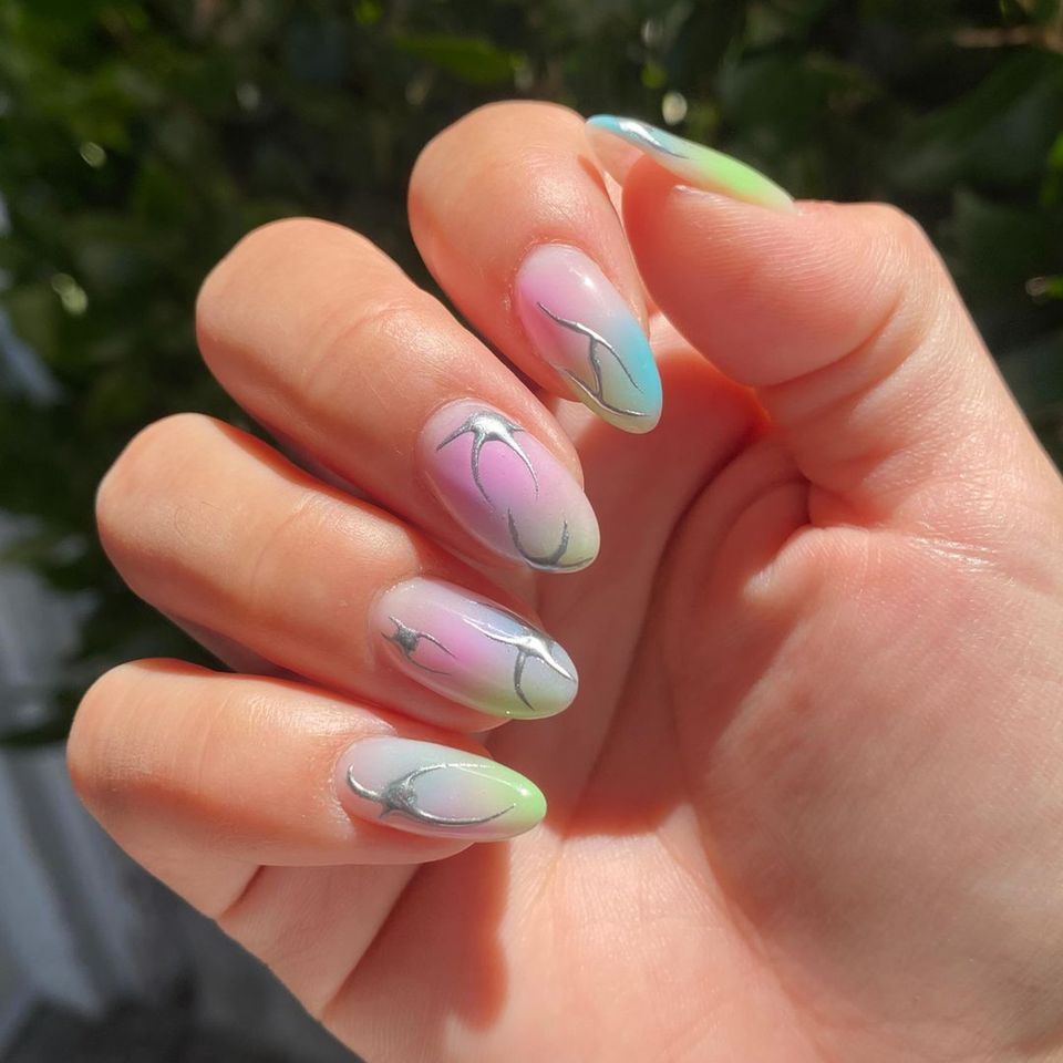 Pastel Airbrush Nails - InStyle August Nails