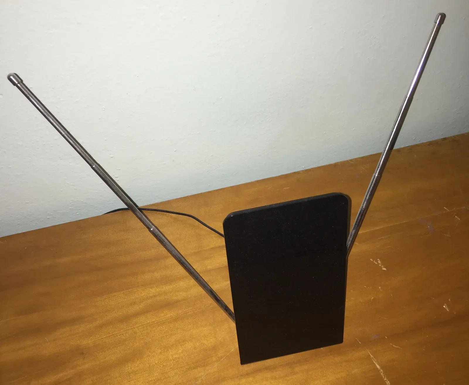 4. Rabbit-Ear Antennas and a Handful of Channels (Image Credits: Shot on my iPhone 6, CC0)