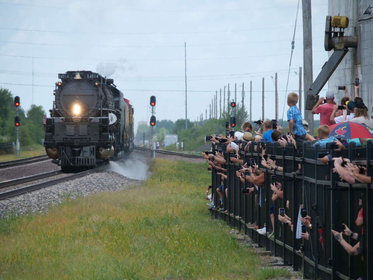 Big Boy 4014 draws thousands to Girard on Illinois stop