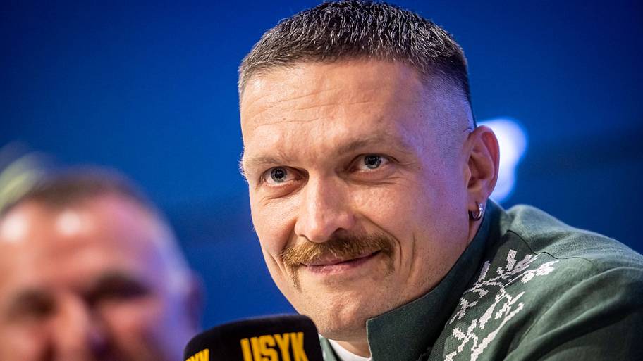 Oleksandr Usyk teases plans for 'last dance' fight