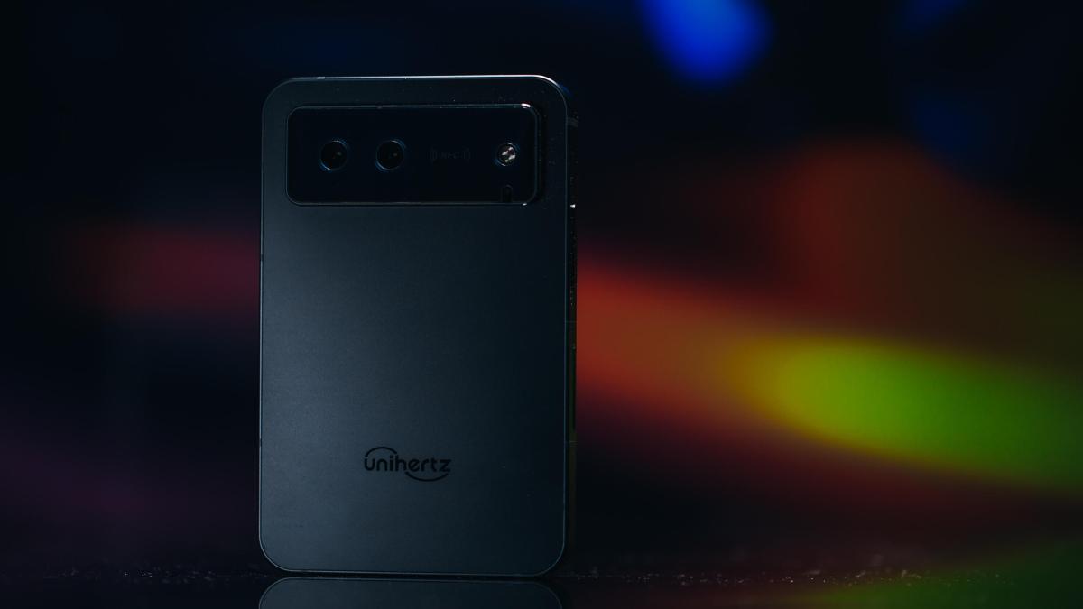 Back of the Unihertz Titan 2 Elite