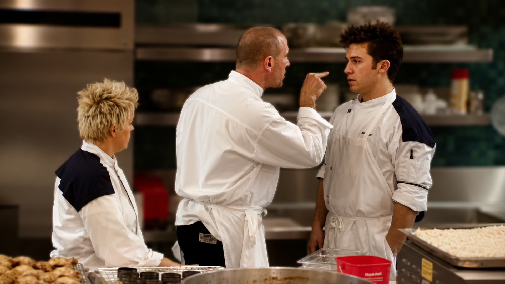 Andrew’s shortcut makes Gordon Ramsay tighten the blue team’s punishment
