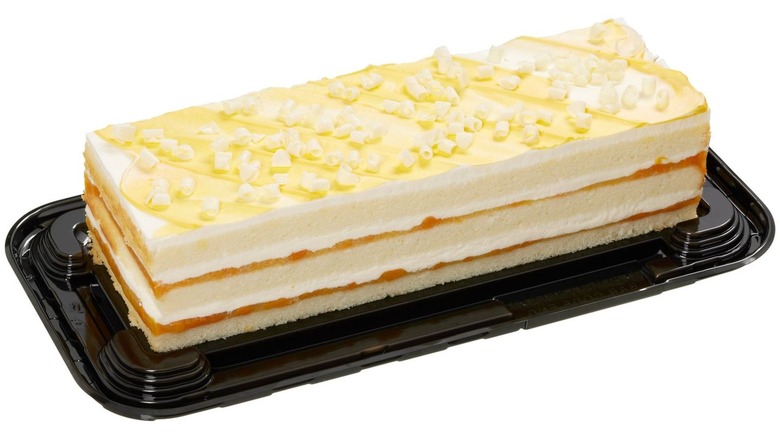 Peaches and Cream Bar Cake