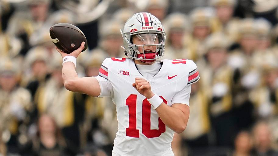 College Football Insider Drops Big Julian Sayin Prediction for 2026 Ohio State Season