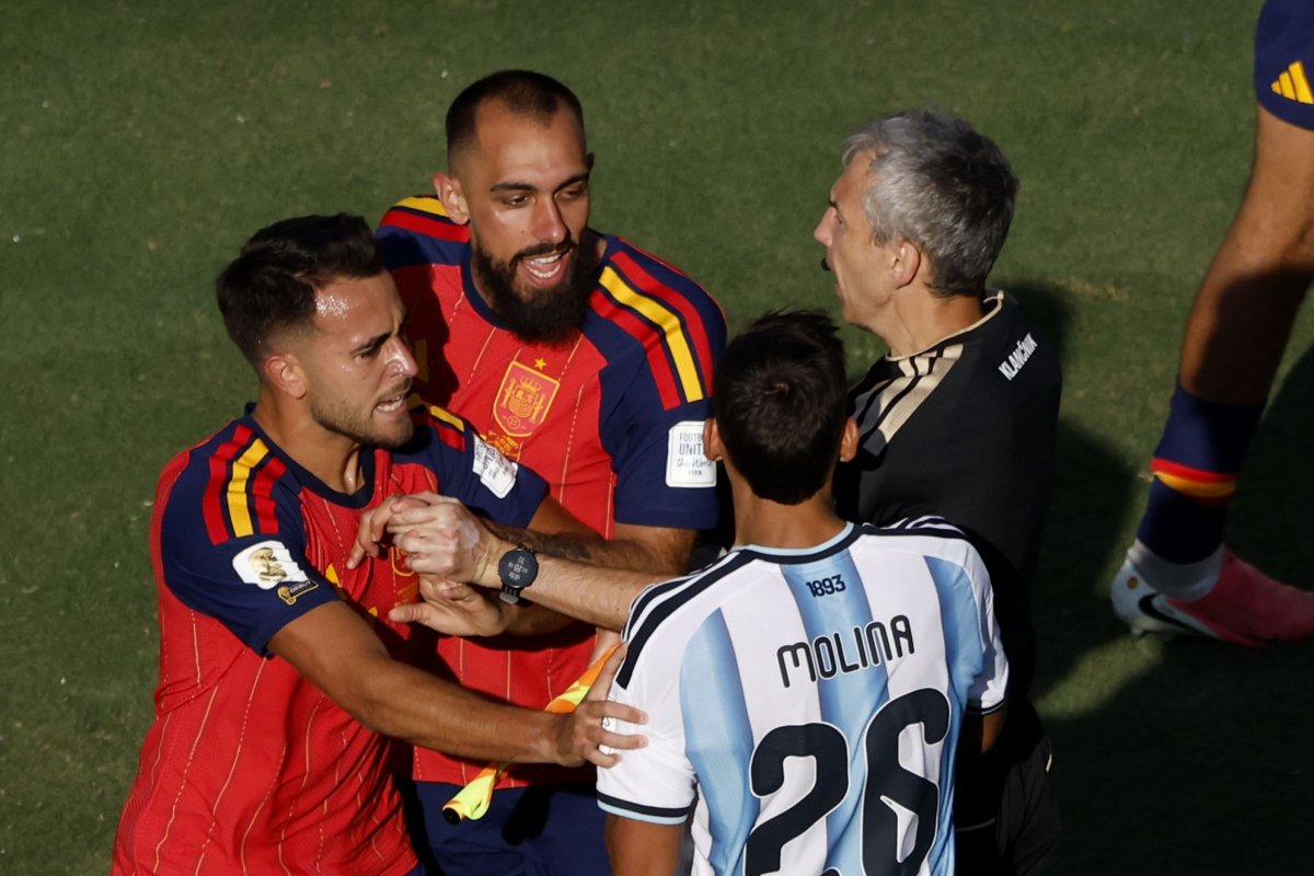 FIFA to investigate Argentina after World Cup final clashes