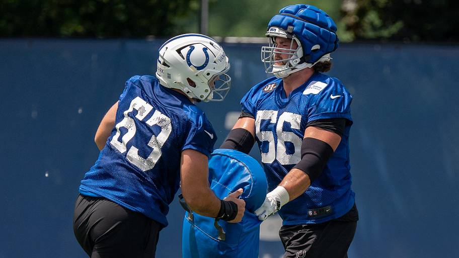 Colts offensive lin