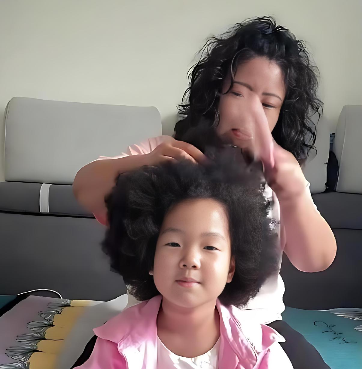 Chinese girl with 4c (nappy) hair - screenshot