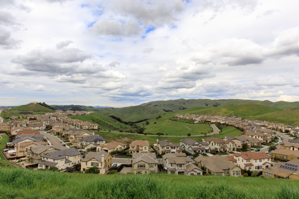 Seven small towns that are booming in California — bucking the exodus trend