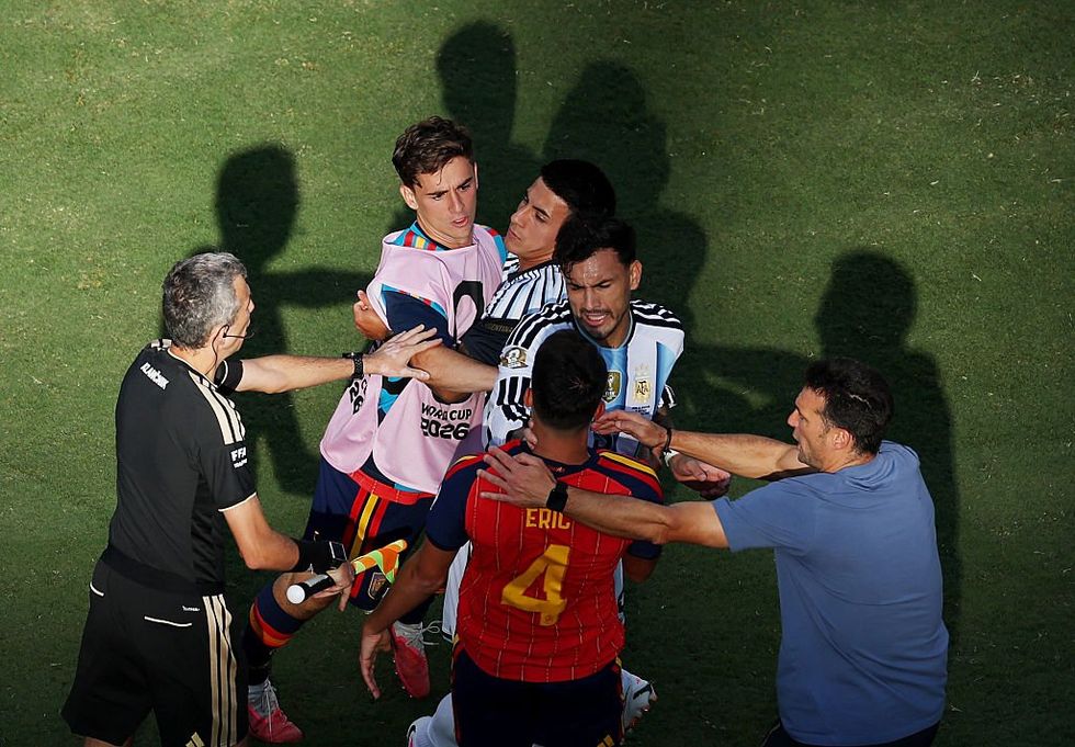 Leandro Paredes was the protagonist behind the chaos | Source: GETTY