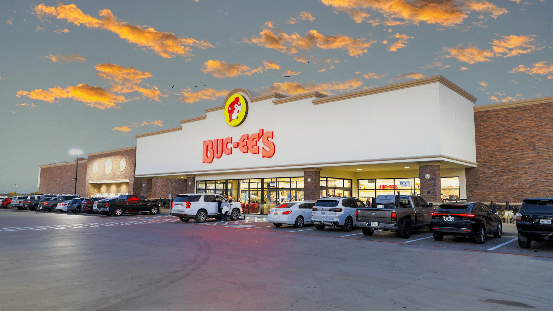 Buc-ee’s Six-Figure Jobs Show How Some Workers Can Find High Pay Without a College Degree