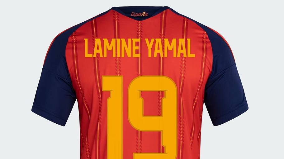 Back of Lamine Yamal's adidas Spain 26 Home Winner Jersey.