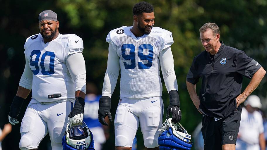 Colts defensive tackle
