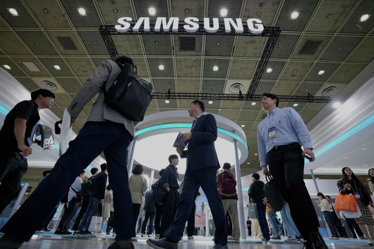 Samsung laying off hundreds amid U.S. headquarters move to Plano