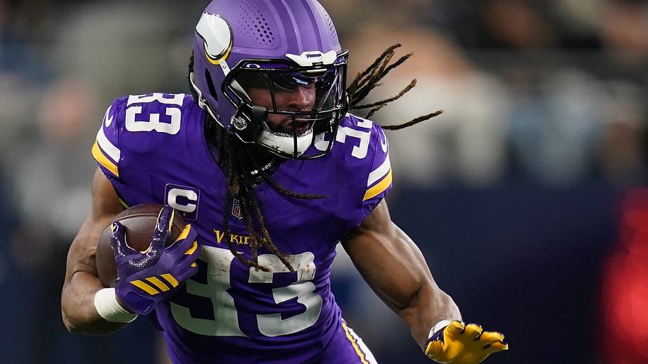 Aaron Jones Sr
