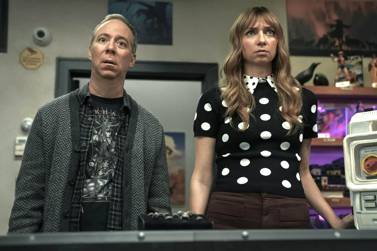 Kevin Sussman, Lauren Lapkus Stuart Fails to Save the Universe Season 1