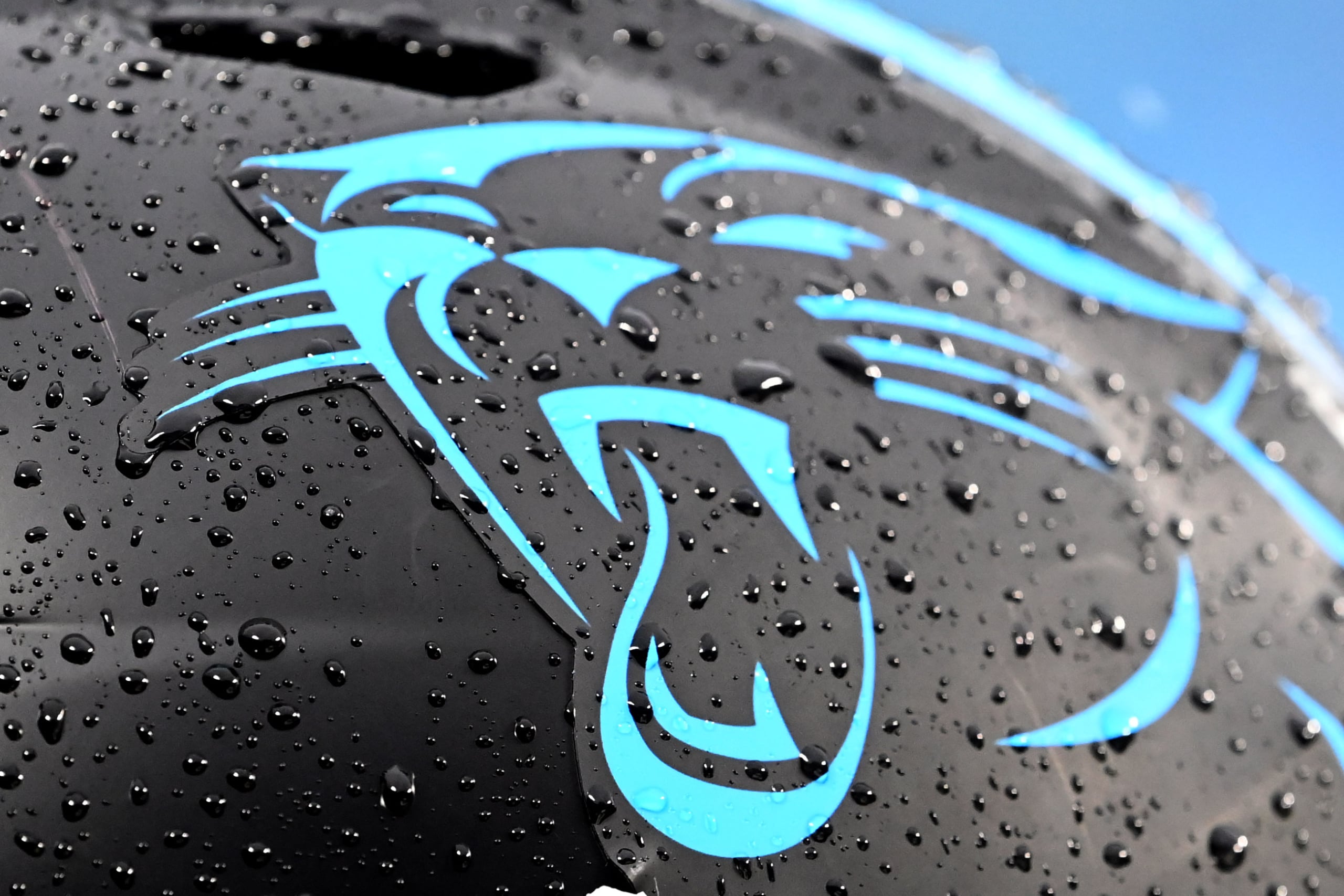 Carolina Panthers insider says team could ditch 25-year-old first-round pick