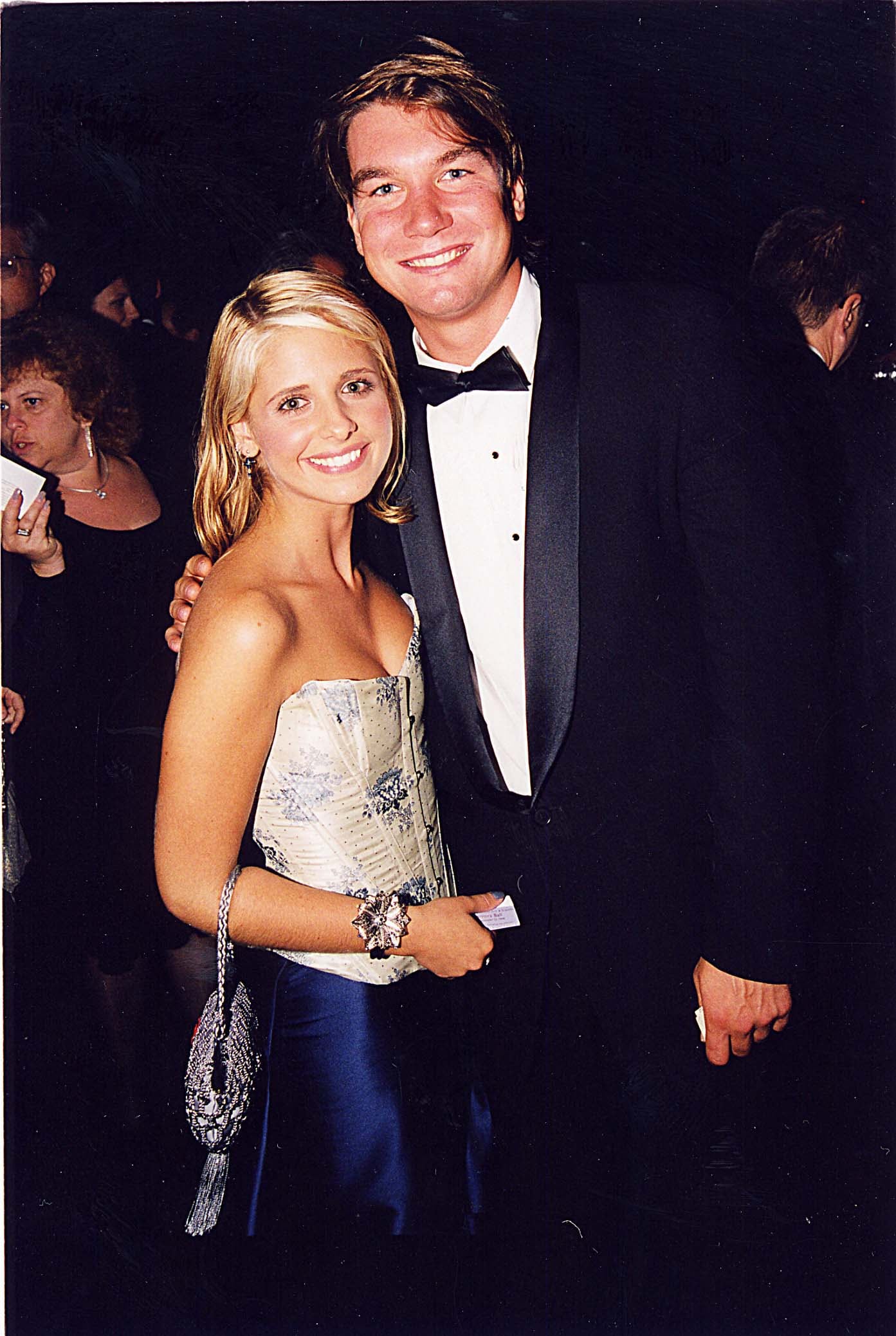 Sarah Michelle Gellar and Jerry O'Connell at the 1998 Emmy Awards in Los Angeles. / Jeff Kravitz / FilmMagic