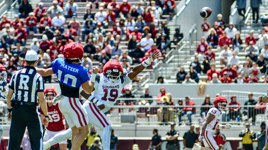 Oklahoma Sooners, Brian Harris, John Mateer