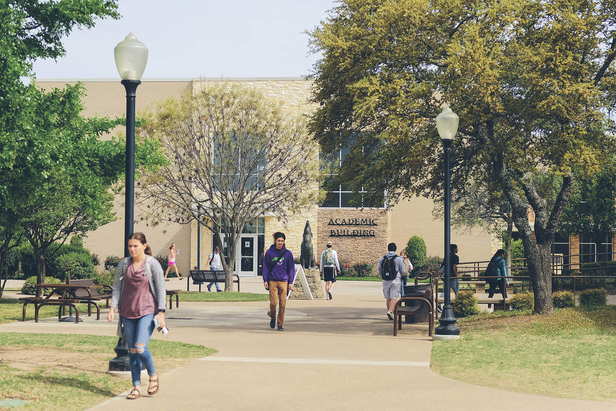 New course lets Tarrant, Parker seniors waive English placement at this college