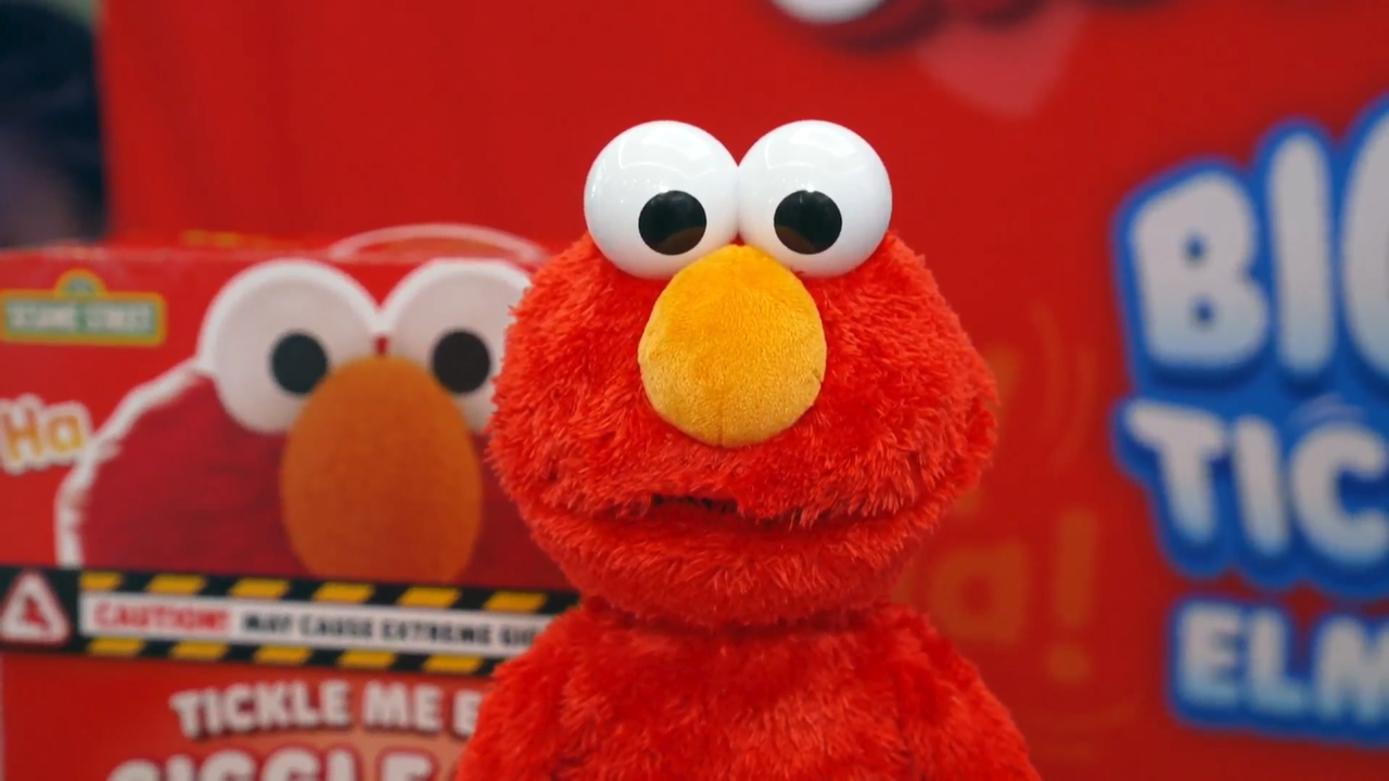 Toymakers show off holiday toy trends at New York event