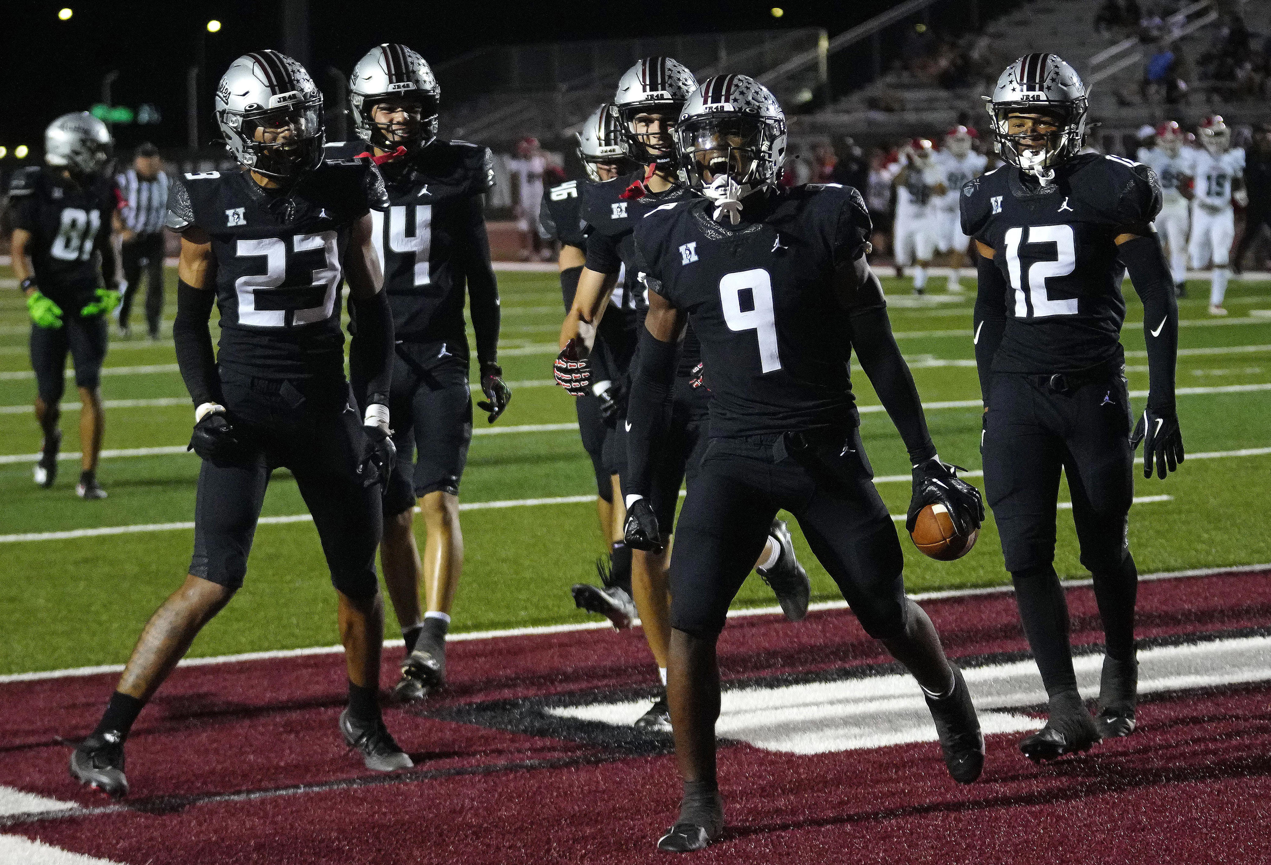Vote for the top Arizona high school football defensive backs in 2026