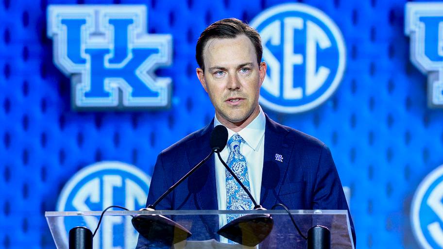 Kentucky’s offense is designed to avoid the mistake Florida must force