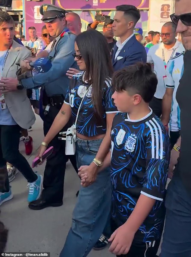 Lionel Messi's wife, Antonela Roccuzzo, departed MetLife Stadium with security guards