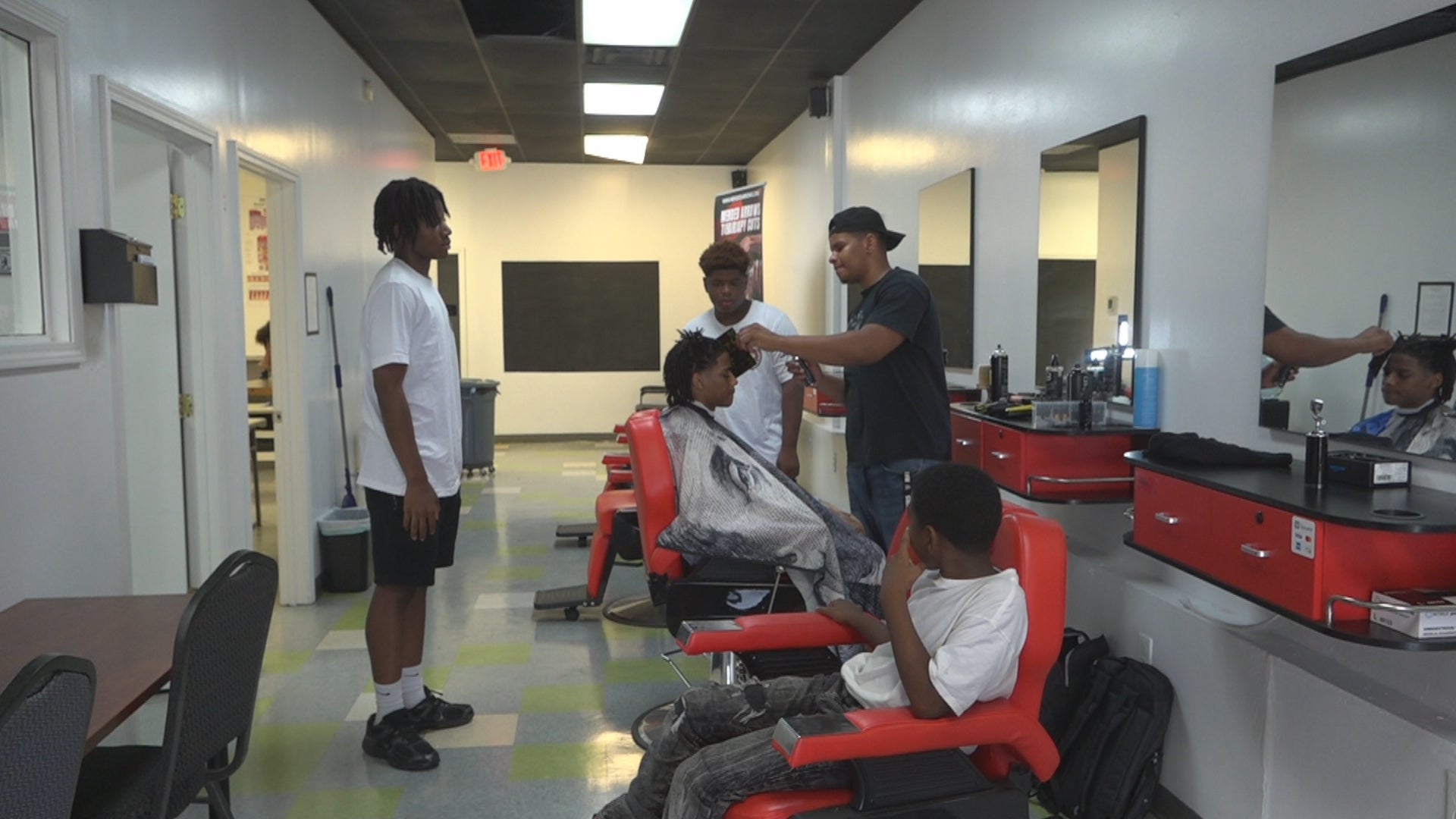 Indianapolis nonprofit to launch barbering academy for youth violence prevention