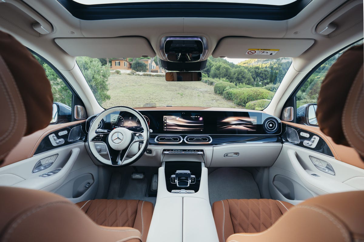 2027-mercedes-maybach-gls680-pr-149.jpg