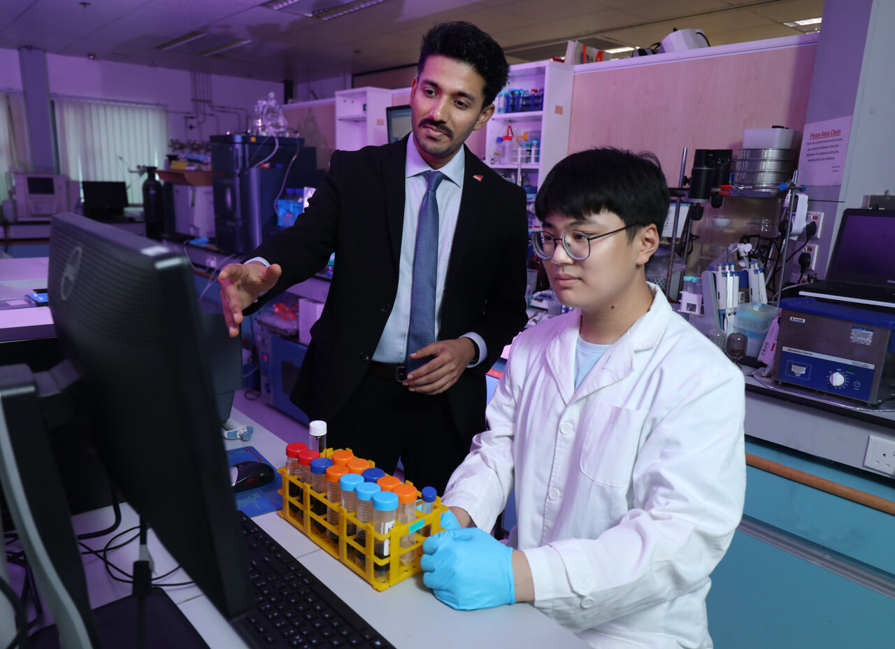 Transforming vibrations into clean fuels and chemicals through piezosynthesis